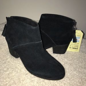 TOMS LEILA ANKLE BOOTS sz 8